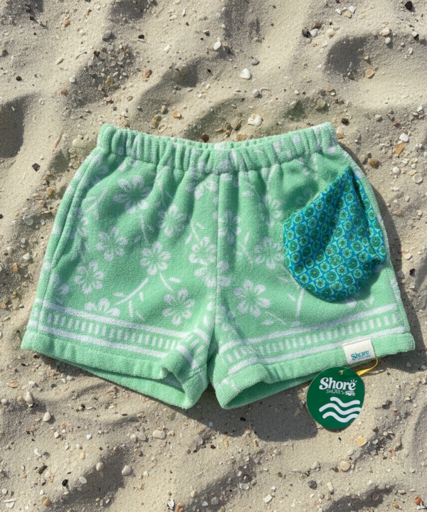 XS Green White Flowers